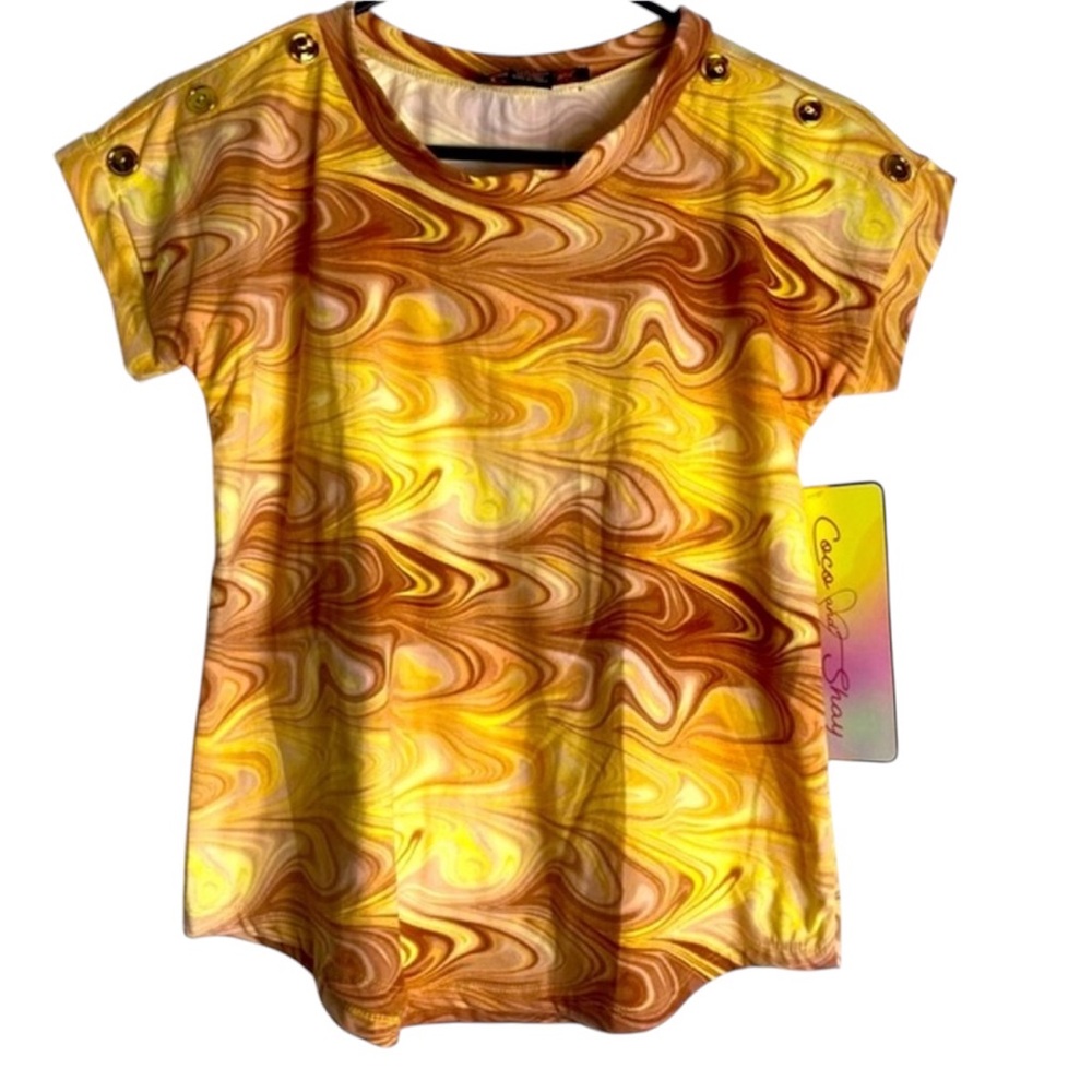 Womens Coco and Shay Top Size M